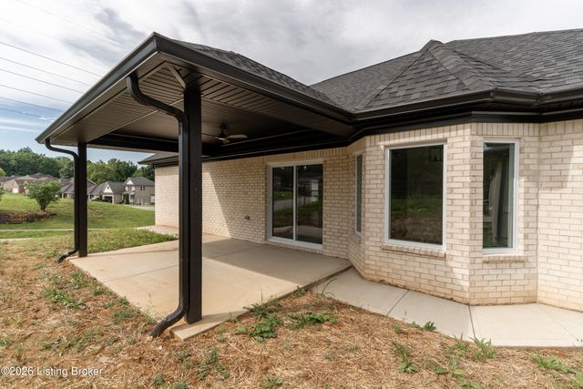 7605 Pauls View Pl, Louisville, KY 40228