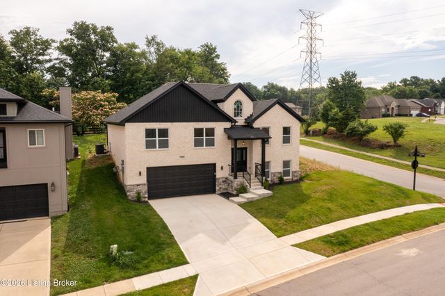 7605 Pauls View Pl, Louisville, KY 40228