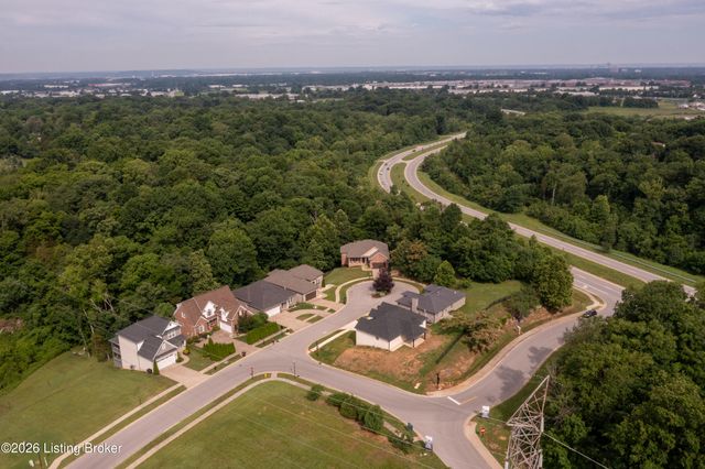 7605 Pauls View Pl, Louisville, KY 40228