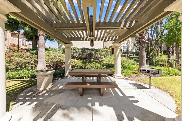 7353 Ellena W 150, Rancho Cucamonga, CA 91730