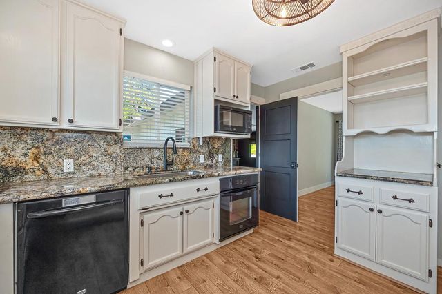 2440 Morrene Dr, Placerville, CA 95667