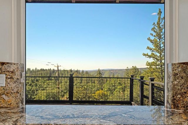 2440 Morrene Dr, Placerville, CA 95667