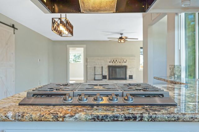 2440 Morrene Dr, Placerville, CA 95667
