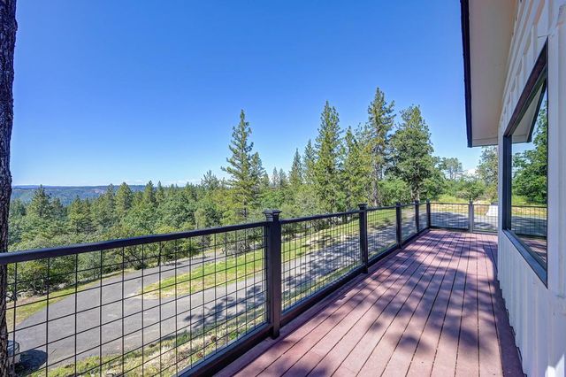 2440 Morrene Dr, Placerville, CA 95667