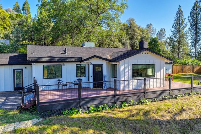 2440 Morrene Dr, Placerville, CA 95667