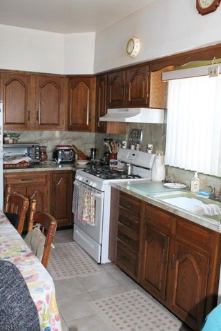 79 Nagle St, Paterson City, NJ 07501