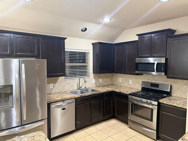 2208 Jonathan Creek Drive, Little Elm, TX 75068