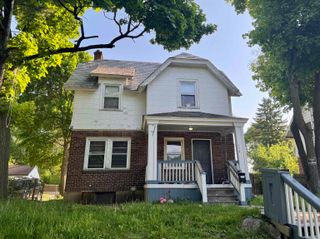 772 N Chevrolet Avenue, Flint, MI 48504