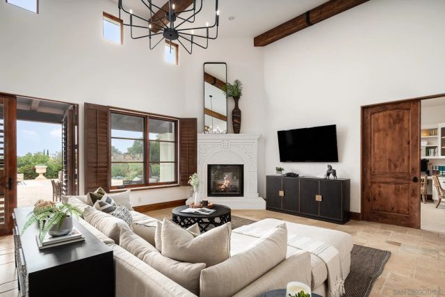 7576 Northern Lights, San Diego, CA 92127