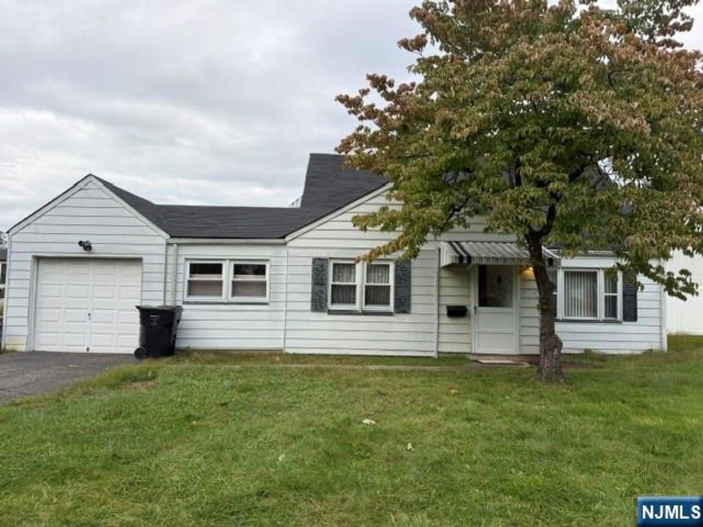 271 Wilson Avenue, Paramus, NJ 07652