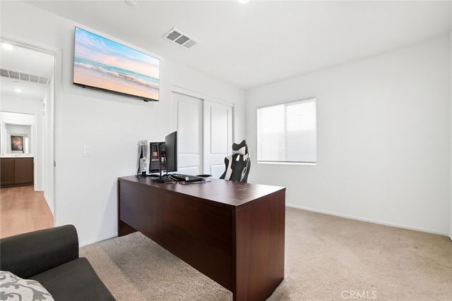 1262 Allegiance Avenue, Hemet, CA 92543