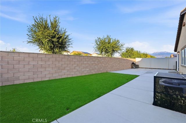 1262 Allegiance Avenue, Hemet, CA 92543