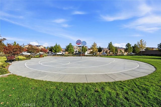 1262 Allegiance Avenue, Hemet, CA 92543