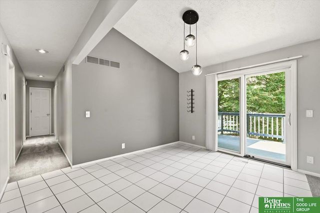 11248 Taylor Street, Omaha, NE 68164