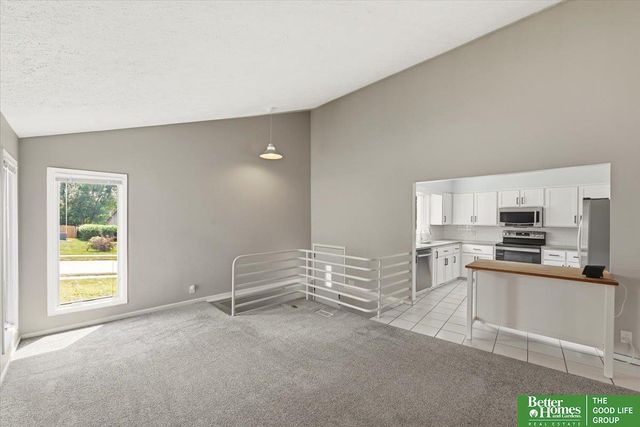 11248 Taylor Street, Omaha, NE 68164