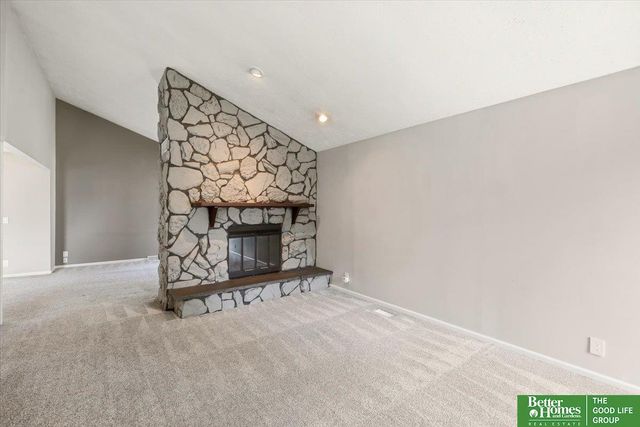 11248 Taylor Street, Omaha, NE 68164