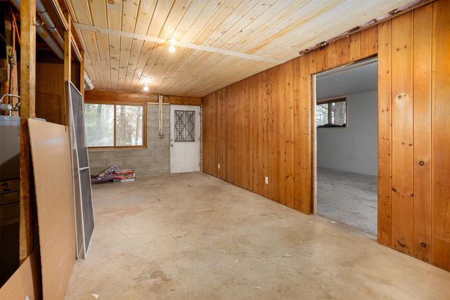 4 Skyline Drive, Essex, VT 05452