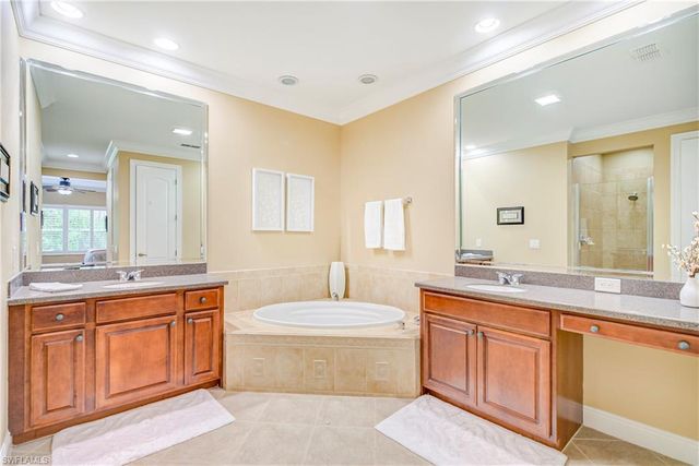 11000 Carrara CT 202, Bonita Springs, FL 34135