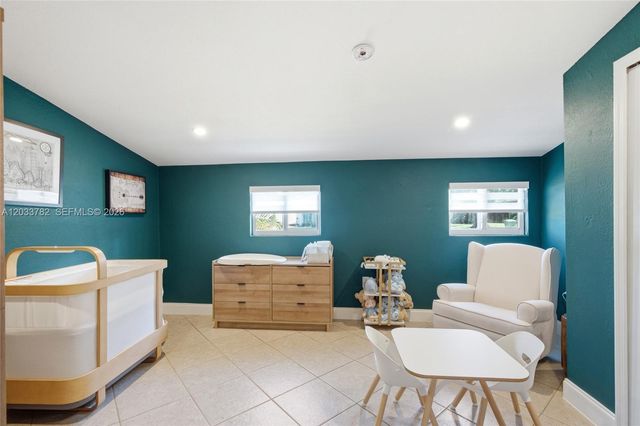 7151 SW 14th St, Pembroke Pines, FL 33023