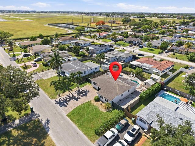7151 SW 14th St, Pembroke Pines, FL 33023