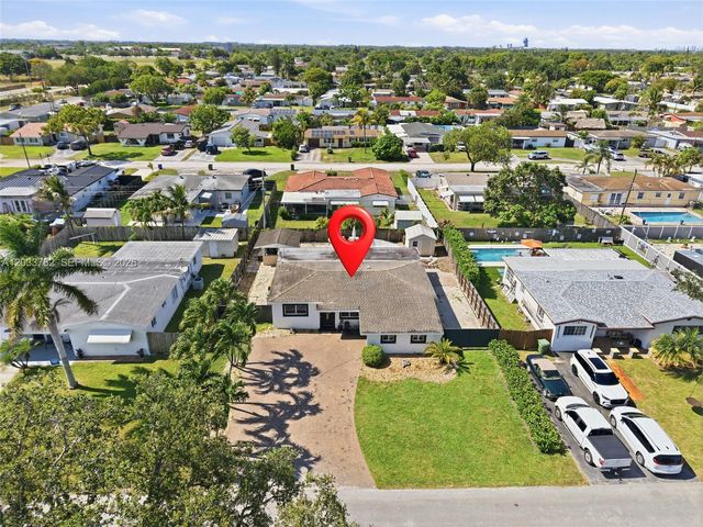 7151 SW 14th St, Pembroke Pines, FL 33023