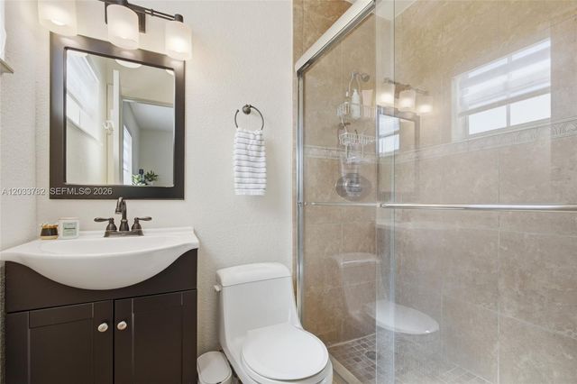 7151 SW 14th St, Pembroke Pines, FL 33023