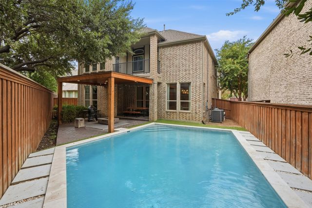9424 Monteleon Court, Dallas, TX 75220