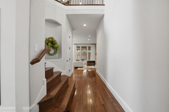 9424 Monteleon Court, Dallas, TX 75220