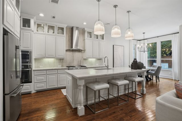 9424 Monteleon Court, Dallas, TX 75220