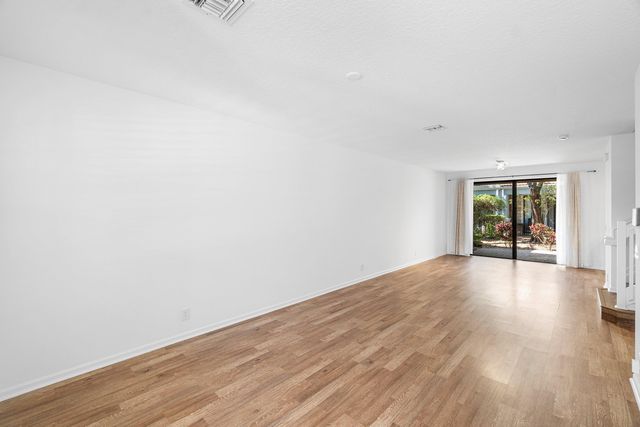 238 E Chrystie Circle, Delray Beach, FL 33484