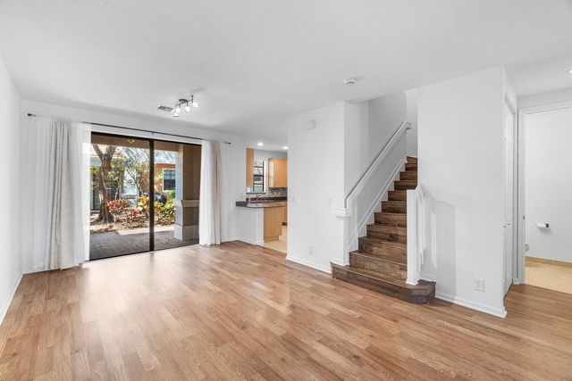 238 E Chrystie Circle, Delray Beach, FL 33484