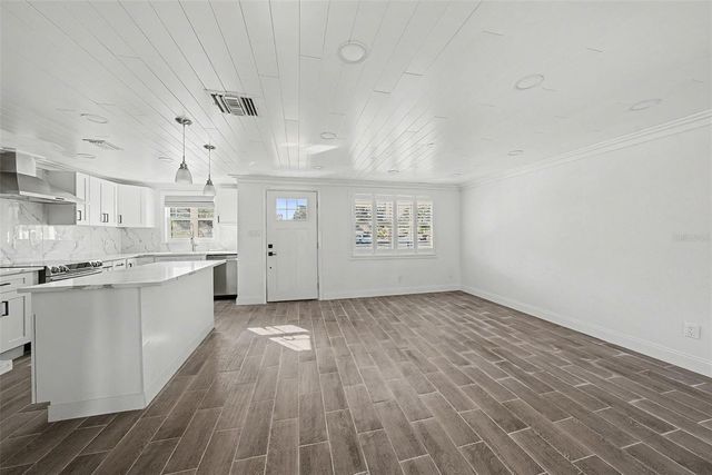 8817 AUDREY LANE, Tampa, FL 33615