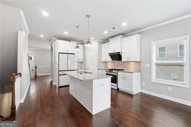 7375 Glisten Avenue, Atlanta, GA 30328