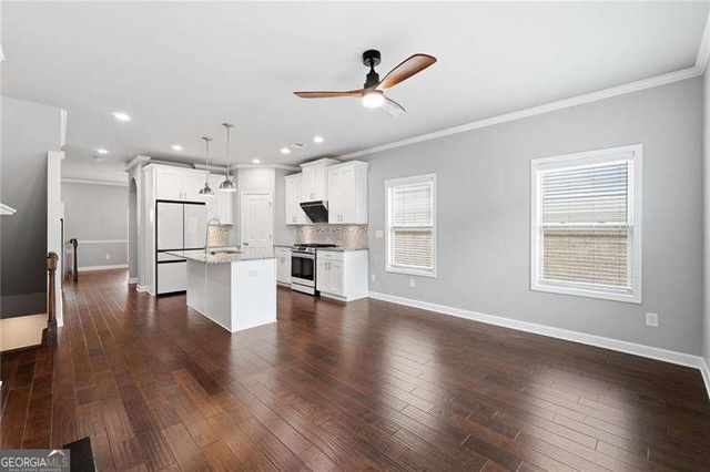 7375 Glisten Avenue, Atlanta, GA 30328