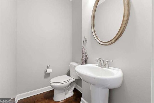 7375 Glisten Avenue, Atlanta, GA 30328