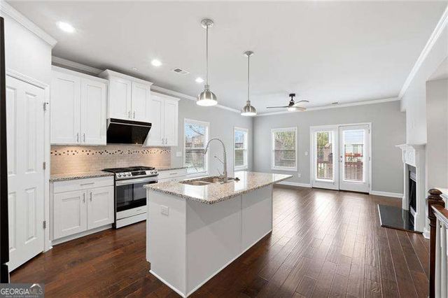 7375 Glisten Avenue, Atlanta, GA 30328