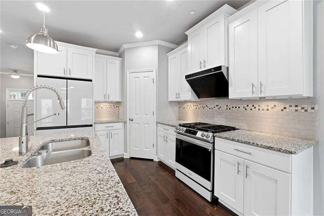 7375 Glisten Avenue, Atlanta, GA 30328