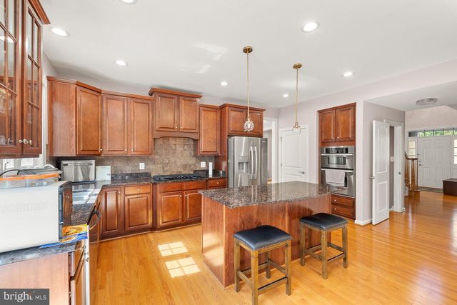 23276 FALLEN HILLS DR, Brambleton, VA 20148