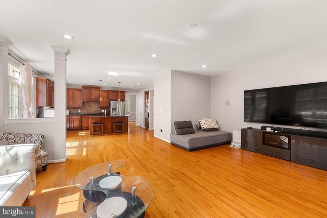 23276 FALLEN HILLS DR, Brambleton, VA 20148