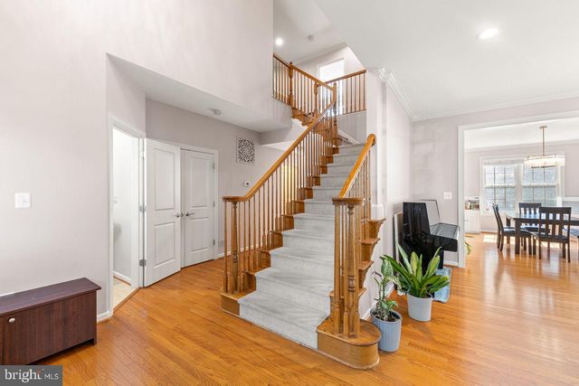 23276 FALLEN HILLS DR, Brambleton, VA 20148