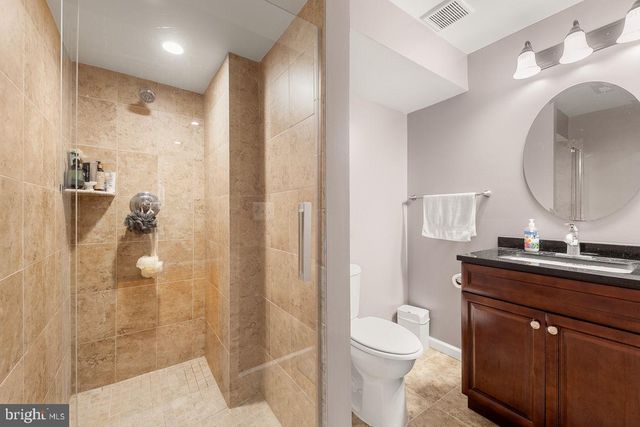 23276 FALLEN HILLS DR, Brambleton, VA 20148