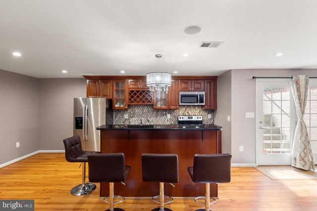 23276 FALLEN HILLS DR, Brambleton, VA 20148