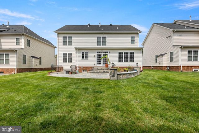 23276 FALLEN HILLS DR, Brambleton, VA 20148