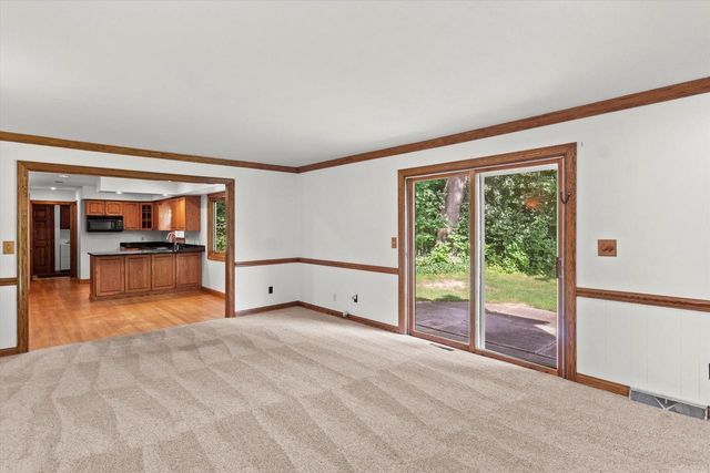 840 Tanglewood DRIVE, Brookfield, WI 53005