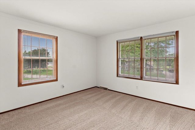 840 Tanglewood DRIVE, Brookfield, WI 53005