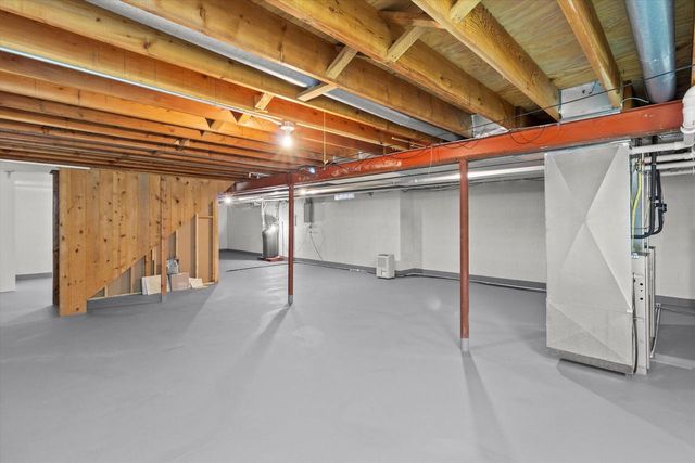 840 Tanglewood DRIVE, Brookfield, WI 53005