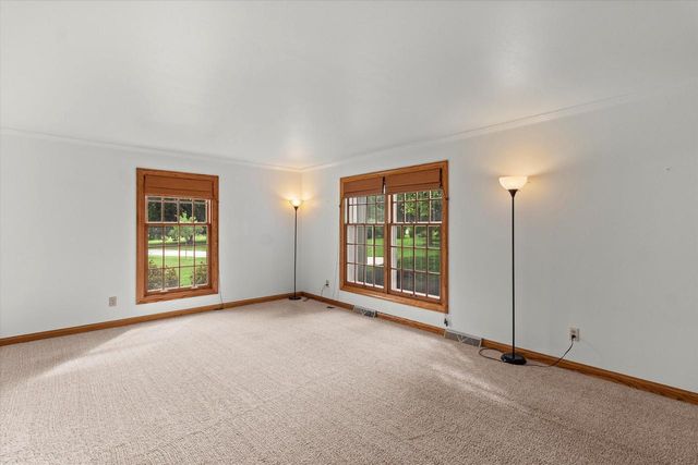 840 Tanglewood DRIVE, Brookfield, WI 53005