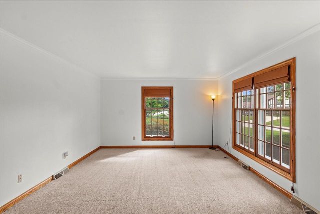 840 Tanglewood DRIVE, Brookfield, WI 53005