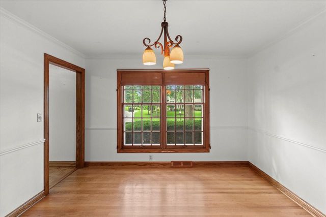 840 Tanglewood DRIVE, Brookfield, WI 53005