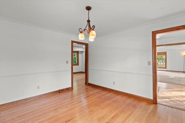 840 Tanglewood DRIVE, Brookfield, WI 53005